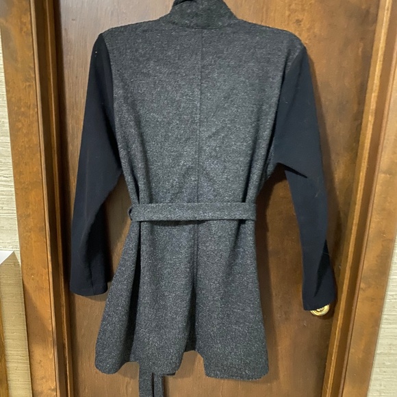 Doe & Rae Trench Coat/Jacket - Picture 3 of 4